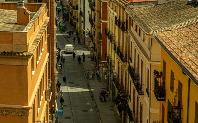 Suspensión de lic_cias del uso Terciario Hotelero en Valencia