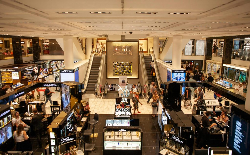 Instalación de un puesto o kiosko en un centro comercial